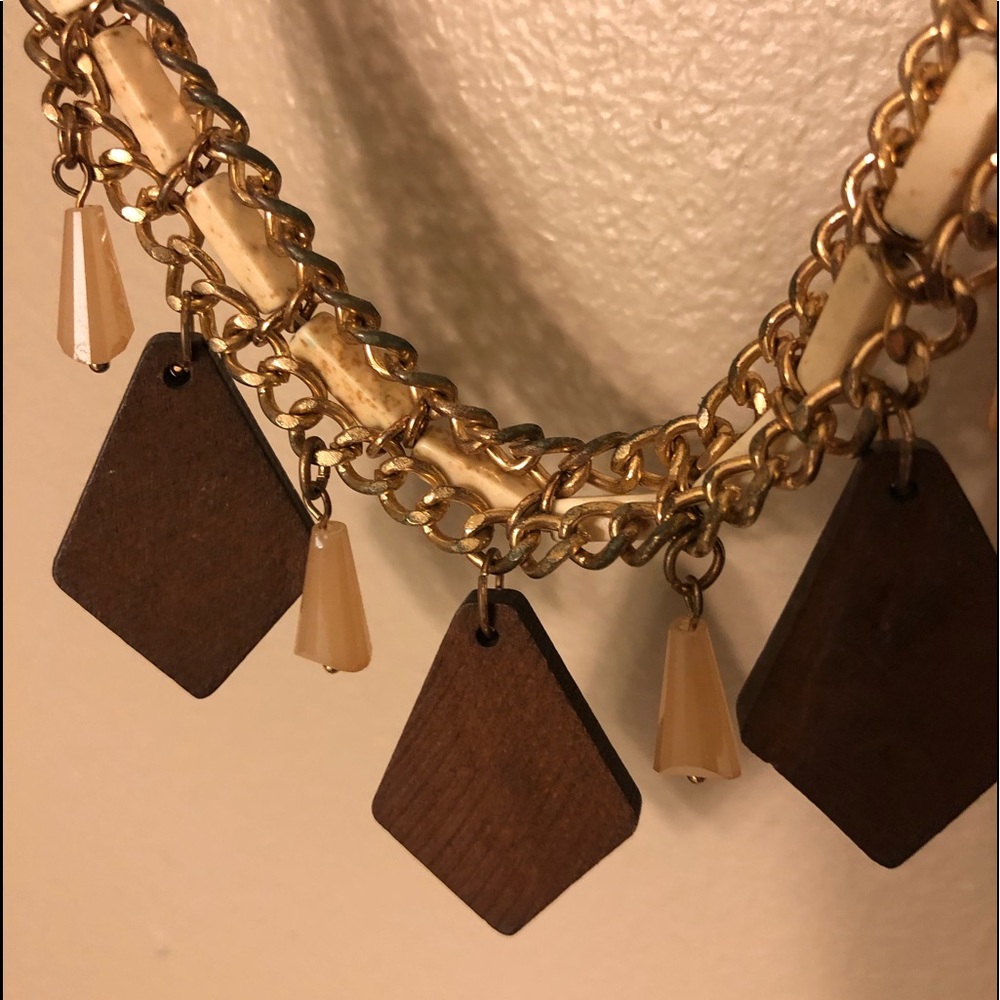 Statement necklace